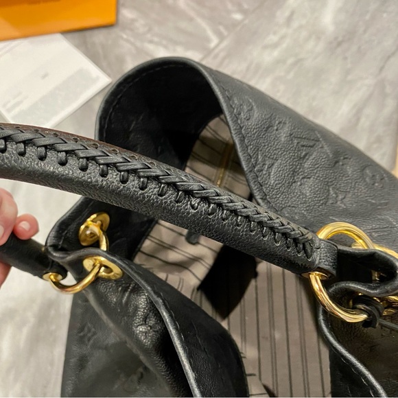 Louis Vuitton Artsy MM - Picture 7 of 16